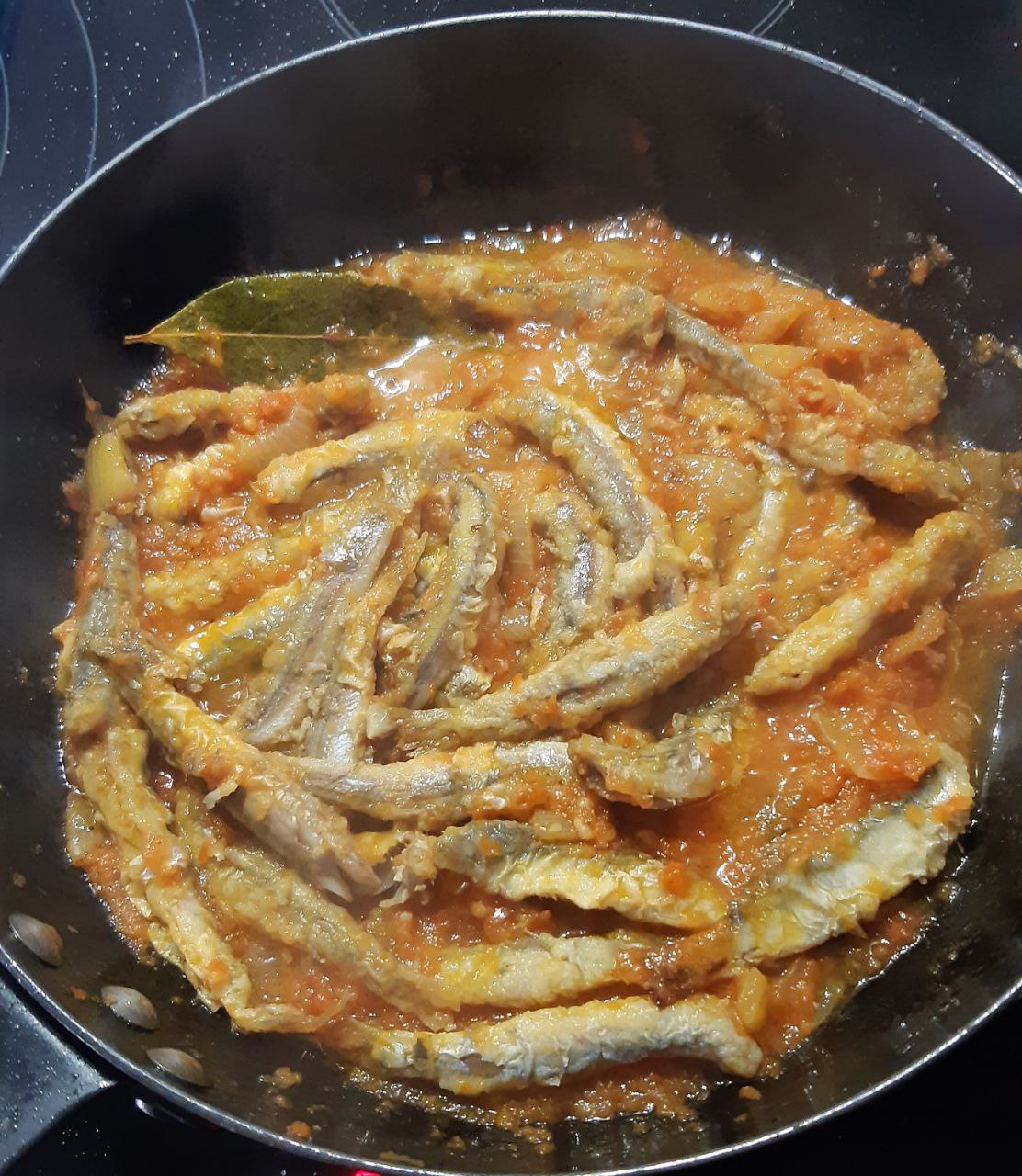 Boquerones encebollados 